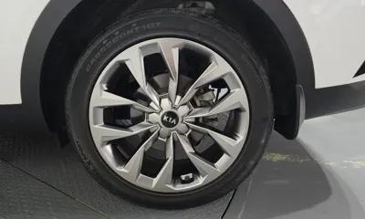 Kia Sorento 2021, 67692 км, за 15244.31 USD - фото 21