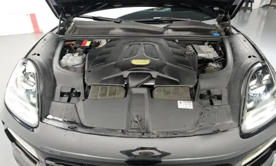 Porsche Cayenne 2021, 67759 км, за 48232.57 USD - фото 6