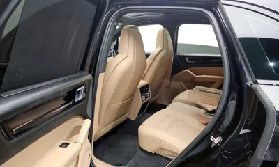 Porsche Cayenne 2021, 67759 км, за 48232.57 USD - фото 11