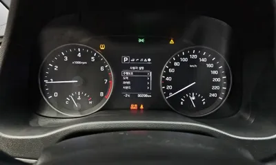 Hyundai Avante 2018, 90298 км, за 5911.72 USD - фото 8