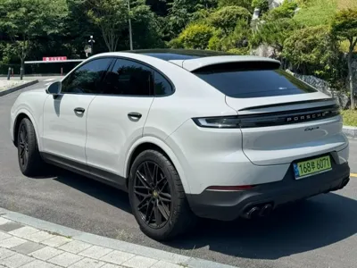 Porsche Cayenne 2024, 27000 км, за 91899.7 USD