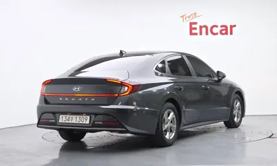 Hyundai Sonata 2022, 129224 км, за 8385.88 USD