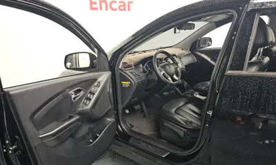 Hyundai Tucson 2012, 126575 км, за 2912.06 USD - фото 10