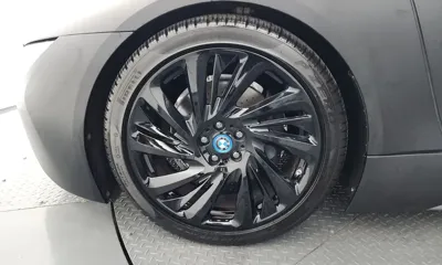 BMW i8 2016, 71674 км, за 43980.57 USD