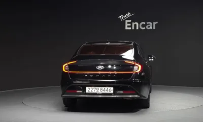 Hyundai Sonata 2020, 140945 км, за 10510.32 USD