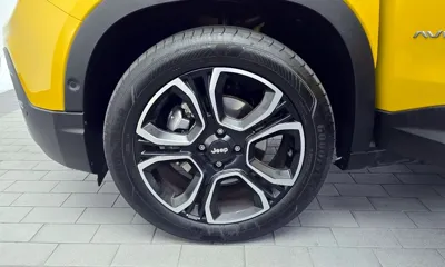 Jeep Avenger 2024, 9803 км, за 21854.29 USD