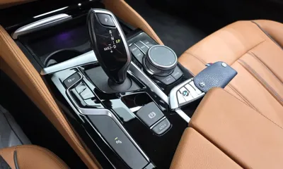 BMW 5-Series 2019, 61687 км, за 17001.44 USD - фото 9