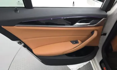 BMW 5-Series 2019, 61687 км, за 17001.44 USD - фото 25