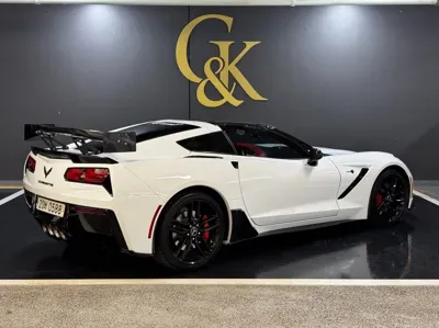 Chevrolet Corvette 2015, 82500 км, за 35814.27 USD