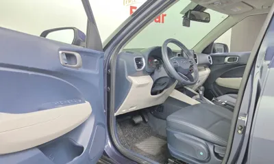Hyundai Venue 2023, 61430 км, за 14441.38 USD - фото 26
