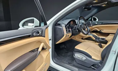 Porsche Cayenne 2016, 39786 км, за 18745.07 USD - фото 11