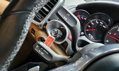 Porsche Cayenne 2016, 39786 км, за 18745.07 USD - фото 19