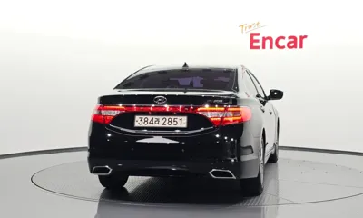 Hyundai Grandeur 2017, 163264 км, за 4266.77 USD