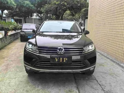 Volkswagen Touareg 2018, 73000 км, за 23248.52 USD