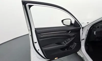 Honda Accord 2019, 60391 км, за 14521.06 USD - фото 24