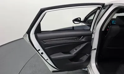 Honda Accord 2019, 60391 км, за 14521.06 USD - фото 25