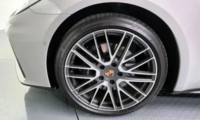 Porsche Panamera 2025, 9009 км, за 116445.59 USD