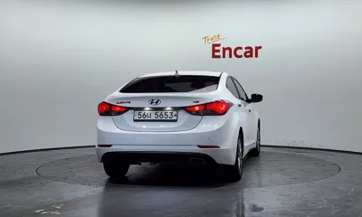 Hyundai Avante 2014, 186241 км, за 3544.7 USD