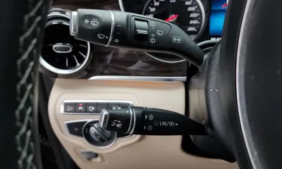 Mercedes-Benz V-Class 2022, 83703 км, за 56489.73 USD - фото 14