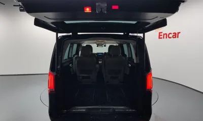 Mercedes-Benz V-Class 2022, 83703 км, за 56489.73 USD - фото 20