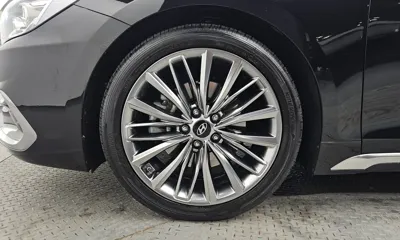 Hyundai Grandeur 2018, 146344 км, за 8857.75 USD