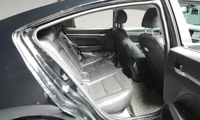 Hyundai Avante 2019, 135676 км, за 6182.58 USD - фото 12