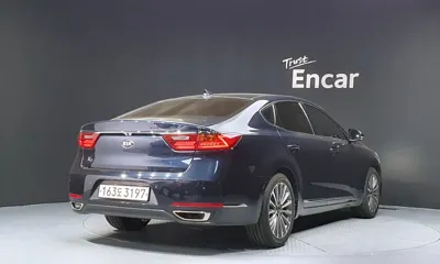 Kia K7 2018, 58991 км, за 10181.29 USD
