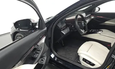 BMW i5 2025, 7341 км, за 46934.49 USD - фото 12