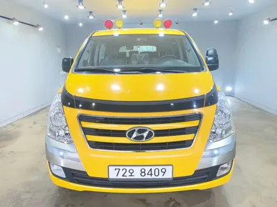 Hyundai Starex 2016, 99341 км, за 7072.98 USD