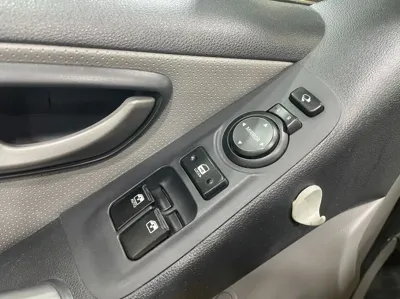 Hyundai Starex 2016, 99341 км, за 7072.98 USD - фото 11