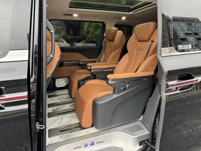 Hongqi Hongqi HQ9 PHEV 2024, 33000 км, за 27888.68 USD