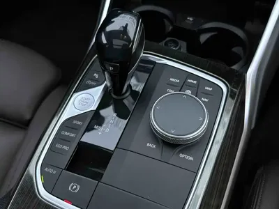 BMW 3 Series 2019, 50000 км, за 17642.39 USD
