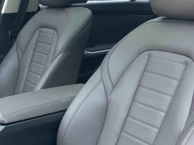 BMW 3 Series 2019, 50000 км, за 17642.39 USD - фото 6