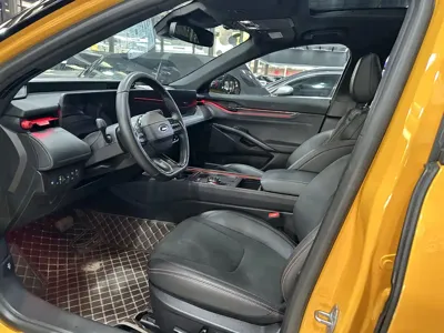 Ford Mondeo 2024, 15000 км, за 21894.81 USD - фото 7