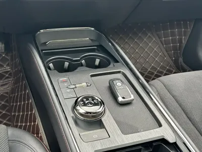 Ford Mondeo 2024, 15000 км, за 21894.81 USD - фото 8