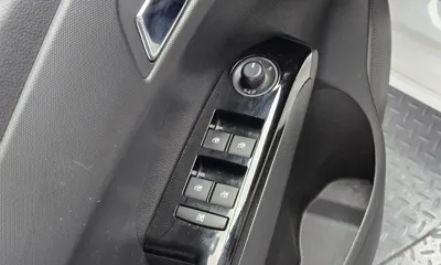 ChevroletGMDaewoo Aveo 2014, 154488 км, за 2258.46 USD - фото 18