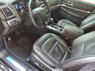 Ford Explorer 2018, 123248 км, за 10174.61 USD - фото 7