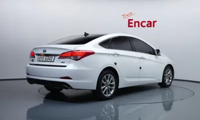 Hyundai i40 2015, 85951 км, за 3934.58 USD
