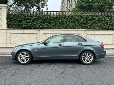 Mercedes-Benz C-Class 2012, 81000 км, за 5135.43 USD
