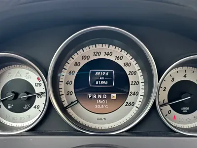 Mercedes-Benz C-Class 2012, 81000 км, за 5135.43 USD - фото 9