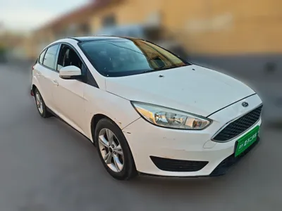 Ford Focus 2017, 120100 км, за 3821 USD