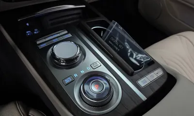 Genesis G80 2024, 9807 км, за 30786.4 USD - фото 9