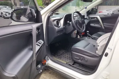 Toyota RAV4 2016, 51700 км, за 13417 USD - фото 16