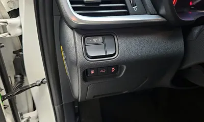 Kia K5 2019, 153950 км, за 6270.23 USD - фото 16