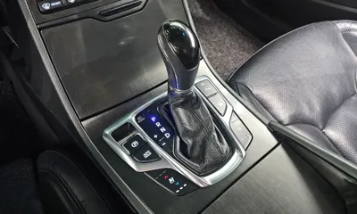 Hyundai Grandeur 2015, 126617 км, за 5960.26 USD - фото 9