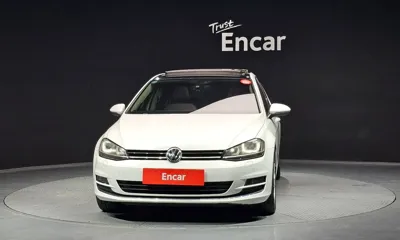 Volkswagen Golf 2015, 174737 км, за 5785.61 USD