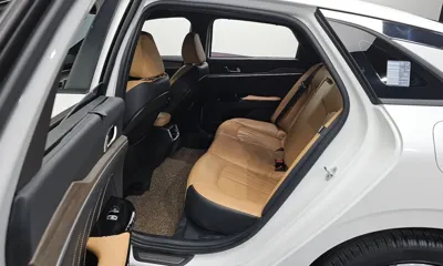 Kia K5 2021, 81948 км, за 15172.23 USD - фото 11