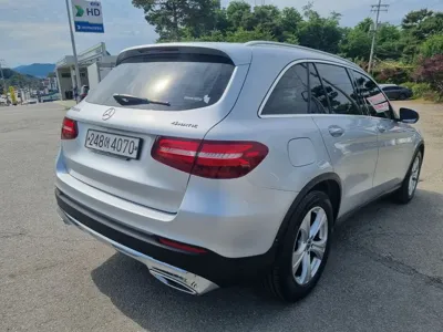 Mercedes-Benz GLC-Class 2017, 79415 км, за 15960.92 USD