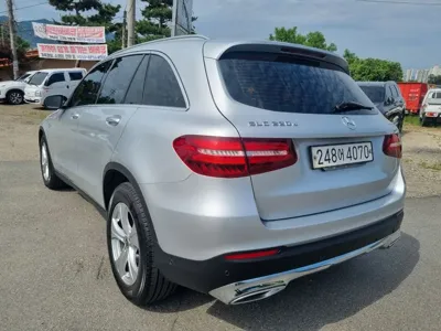 Mercedes-Benz GLC-Class 2017, 79415 км, за 15960.92 USD