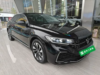 Volkswagen Passat 2022, 89900 км, за 16175 USD - фото 3